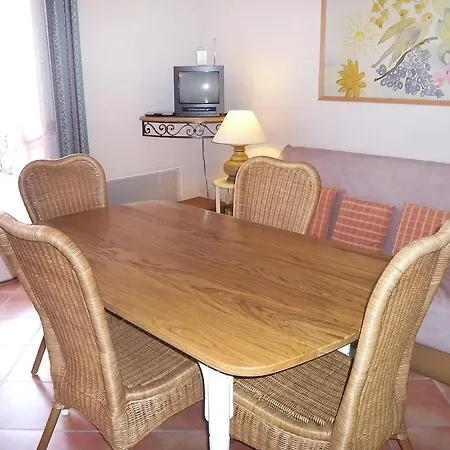 Holiday Home Les Bastides De Guerrevieille Ste Maxime アパート